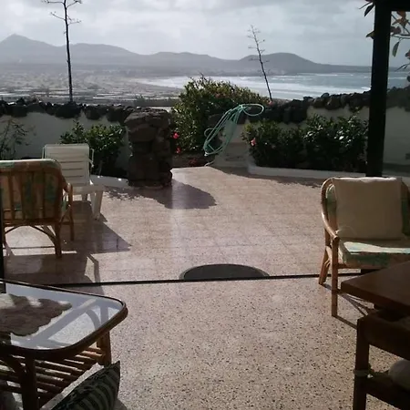 Holiday home Sleeps 5 Wifi Famara
